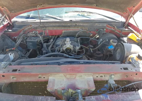 2002 Ford F-150 Xl/Xlt z USA, uszkodzony, nr VIN 1FTRX17252NA54528